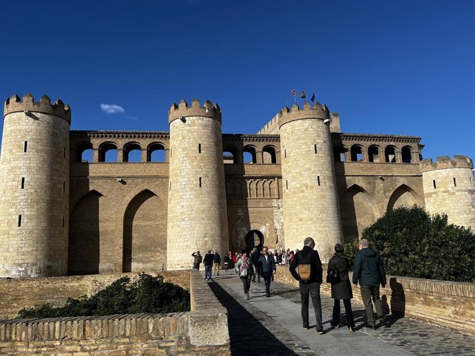 Archivo - Exterior del Palacio de La Aljafería de Zaragoza.