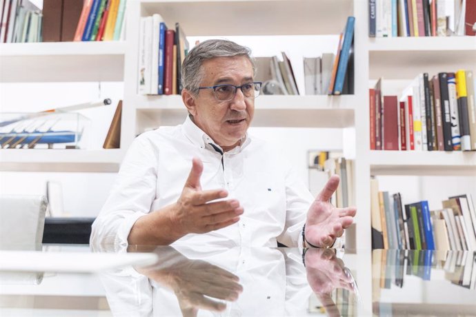 Archivo - Arxiu - El conseller d'Educació, Universitats i Formació, José Antonio Rovira. 