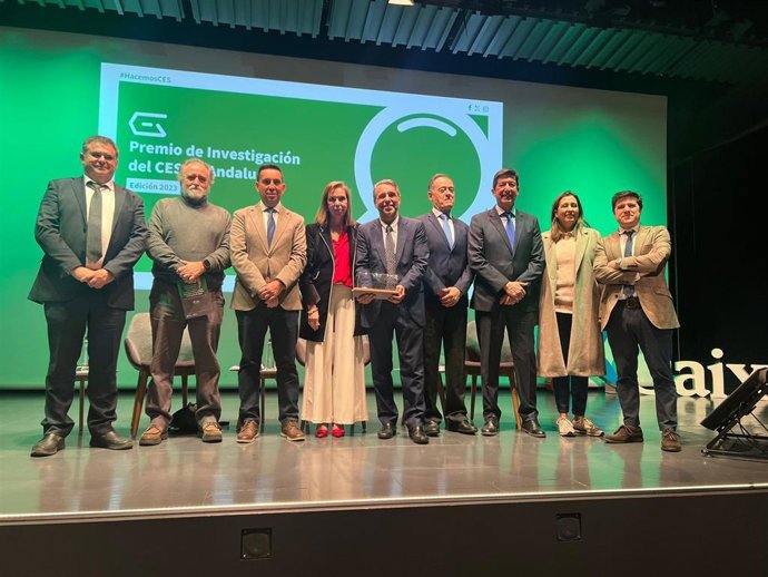 Diputación asiste a la entrega del Premio de Investigación que concede el Consejo Económico Social de Andalucía.