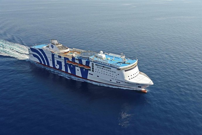 Ferry de la compañía GNV.