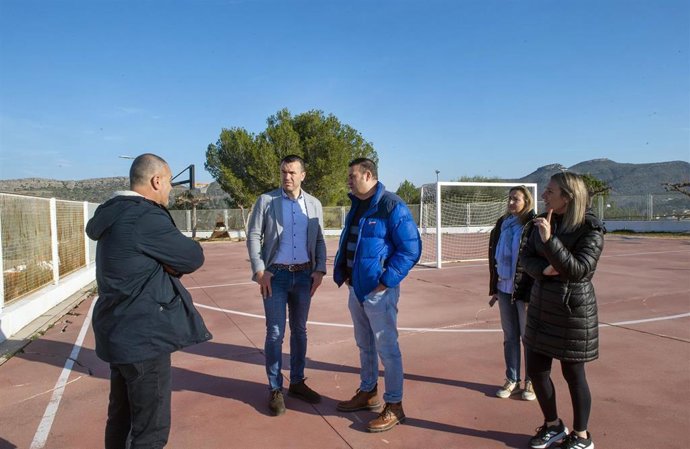 El presidente de la Diputació de València, Vicent Mompó, visita Barxeta