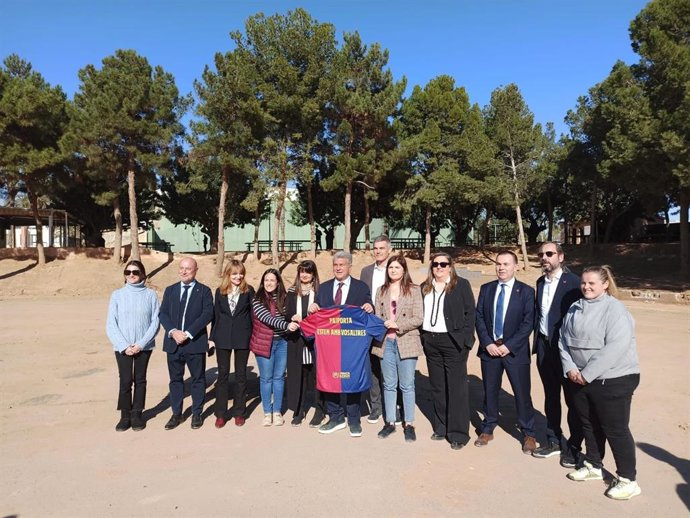 La Fundación FC Barcelona reconstruirá el Campo Municipal El Terrer de Paiporta