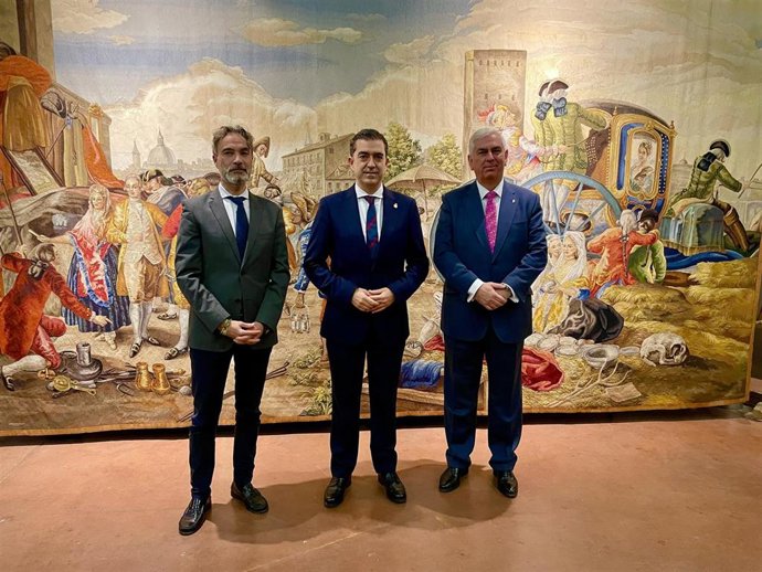 Inauguración en Baeza de la exposición 'Real Fábrica de Tapices. Más de 300 años de historia ininterrumpida'.