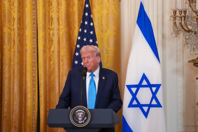 04 February 2025, US, Washington: US President Donald Trump speaks at a joint press conference with Israeli Prime Minister Benjamin Netanyahu, in the East Room of the White House. Photo: Andrew Leyden/ZUMA Press Wire/dpa