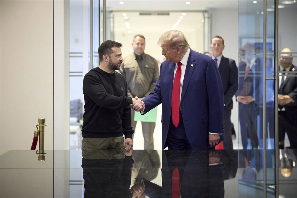 Archivo - Volodimir Zelenski y Donald Trump.