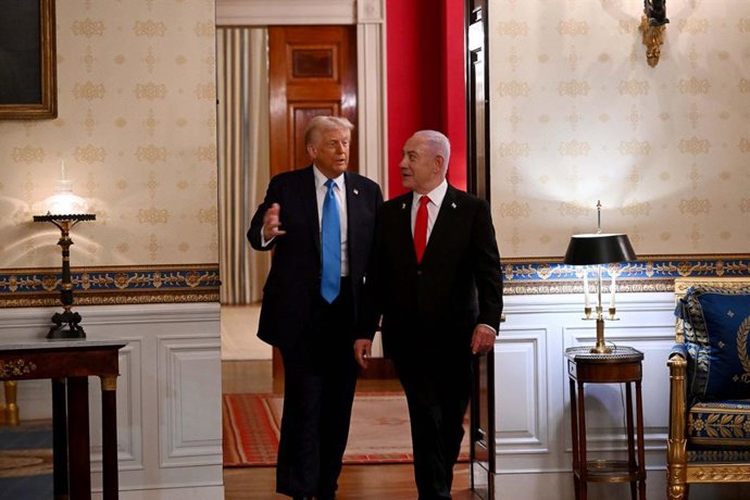 El primer ministro israelí, Benjamin Netanyahu, con el presidente estadounidense Donald Trump
