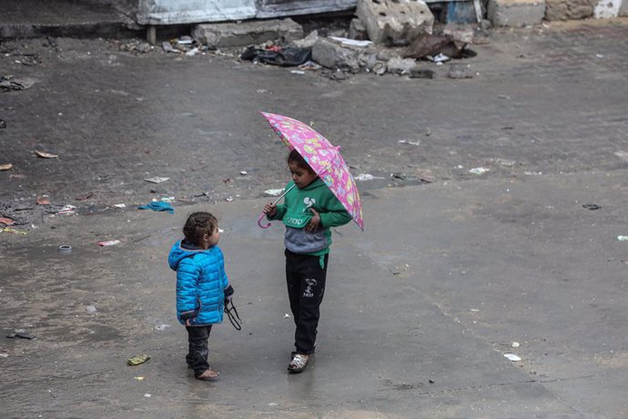 February 5, 2025, Gaza City, Gaza Strip, Palestinian Territory: Displaced Palestinians inside a school run by the United Nations Relief and Works Agency (UNRWA) in Gaza City, on February 5, 2025, during a ceasefire agreement in the war between Israel and 