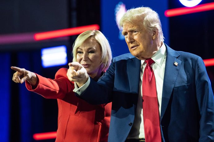 Archivo - October 28, 2024, Marietta, Georgia, USA: Former United States President Donald J Trump, the 2024 Republican Party nominee for President of the US, is joined on stage by his pastor Paula Michelle White-Cain while making remarks to the National F