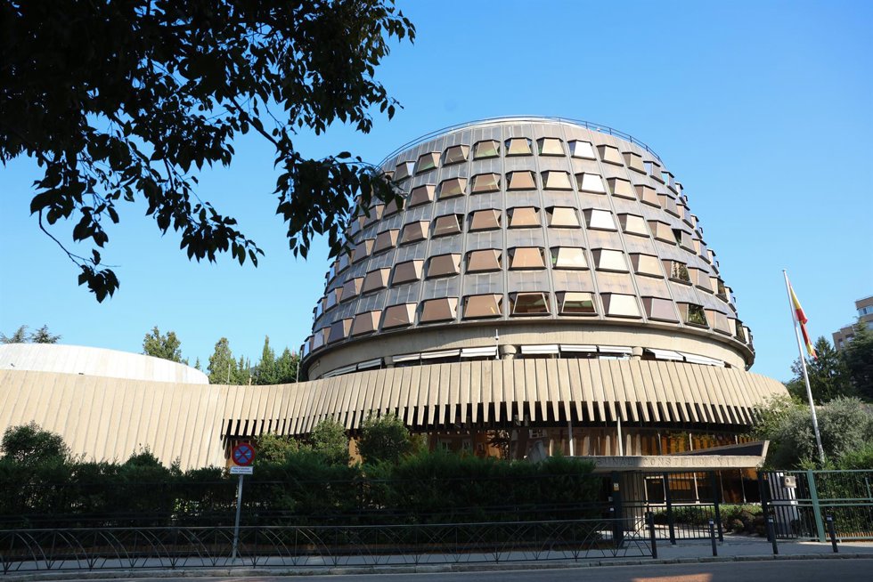 Archivo - Fachada de la sede del Tribunal Constitucional.