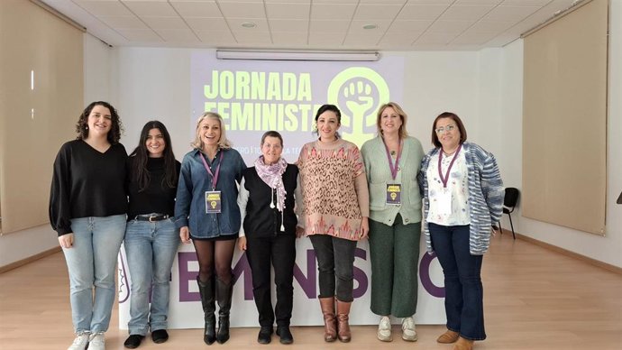Jornada feminista organizada este sábado por IU Málaga a la que han asistido, entre otras, la coordinadora provincial de la coalición de izquierdas, Toni Morillas