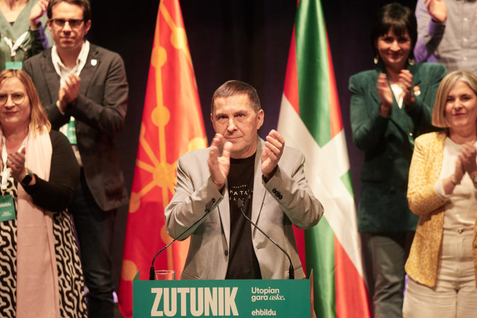 El secretario general de EH Bildu, Arnaldo Otegi, interviene durante el III Congreso de EH Bildu.