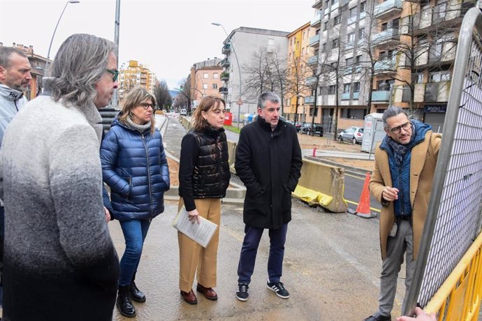 La consellera de Territorio, Vivienda y Transición Ecológica de la Generalitat, Sílvia Paneque, ha visitado las obras del corredor de bus rápido (BRCAT) entre Salt y Girona