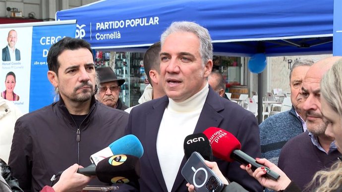 El vicesecretario de Coordinación Autonómica y Local y Análisis Electoral del PP, Elías Bendodo, este sábado en Cornellà (Barcelona)