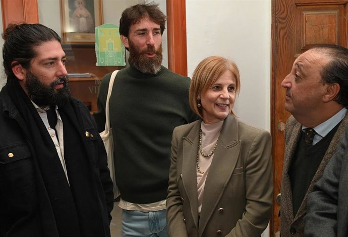La alcaldesa de Jerez de la Frontera, María José García-Pelayo, ha expresado su apoyo este sábado a la recién creada asociación cultural flamenca 'Las Cadenas'
