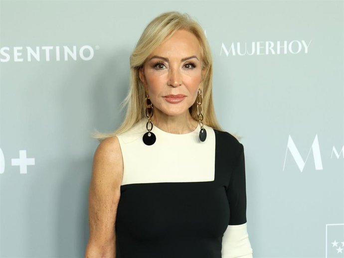 Archivo - Carmen Lomana asiste a la entrega de los Premios Mujerhoy 2024, a 29 de octubre de 2024, en Madrid (España).