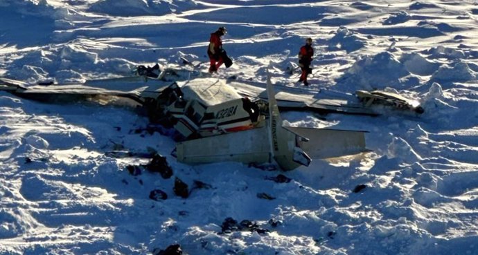 Restos de una avioneta siniestrada en Alaska