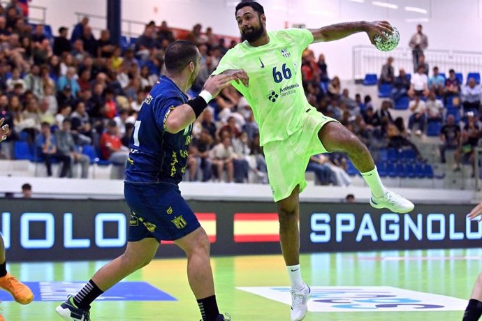 Melvyn Richardson, durante un partido con el Barça en la Copa de España de balonmano.