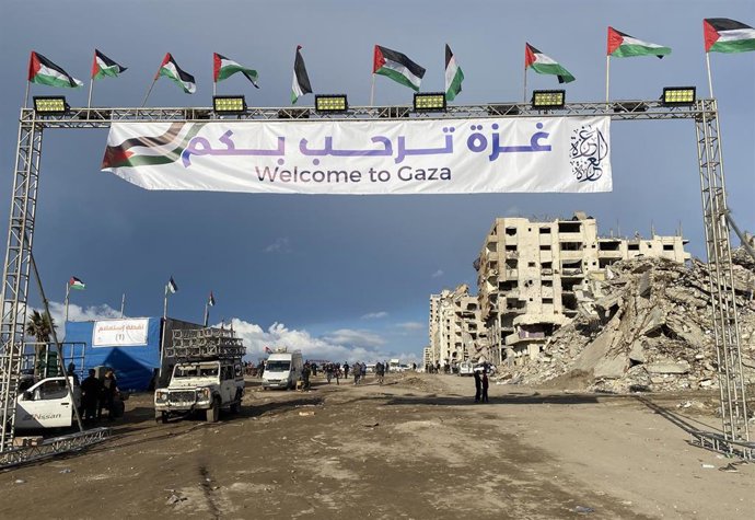 Cartel de bienvenida a Gaza tras el cruce del corredor de Netzarim