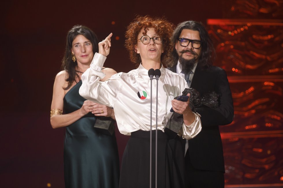 Diana Sagrista (c), y Eva Valiño (d) ganan el Goya al mejor sonido por su trabajo en Segundo premio 