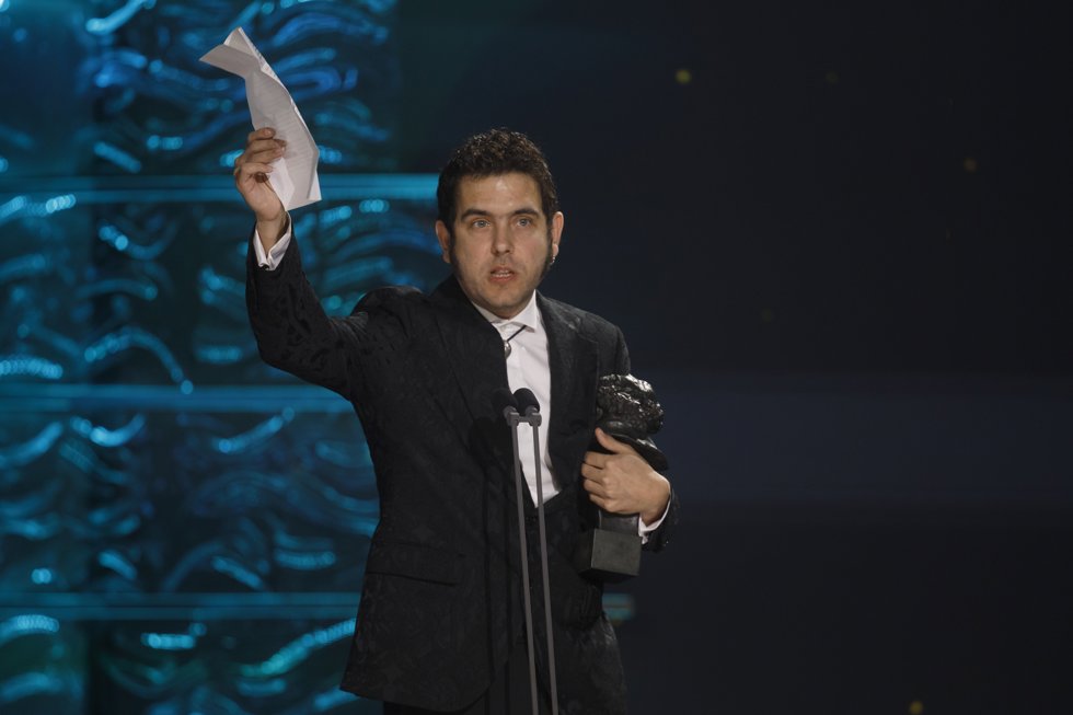 Javier Macipe gana el Goya a Mejor Dirección Novel por 'La Estrella Azul' en la 39 edición de los Premios Goya, en el Palacio de Exposiciones y Congresos de Granada, a 8 de febrero de 2025, en Granada, Andalucía (España).