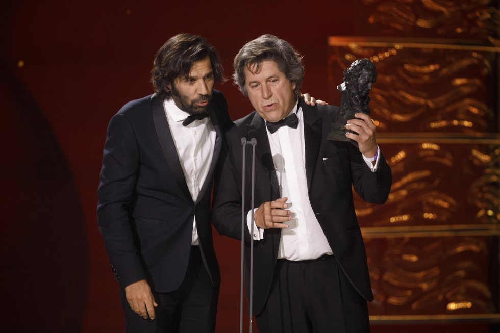 Representantes de la película 'Emilia Pérez' gana el Goya a Mejor Película Europea en la 39 edición de los Premios Goya, en el Palacio de Exposiciones y Congresos de Granada, a 8 de febrero de 2025, en Granada, Andalucía (España).