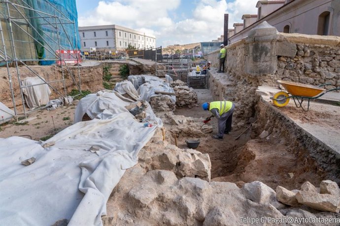 Trabajos en el Anfiteatro Romano en los primeros días de febrero de 2025.