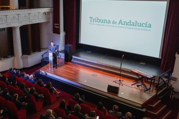 Archivo - El consejero de Presidencia, Interior y Diálogo Social de la Junta de Andalucía, Antonio Sanz, en la Gala de entrega de Premios Tribuna de Andalucía. Imagen de archivo.