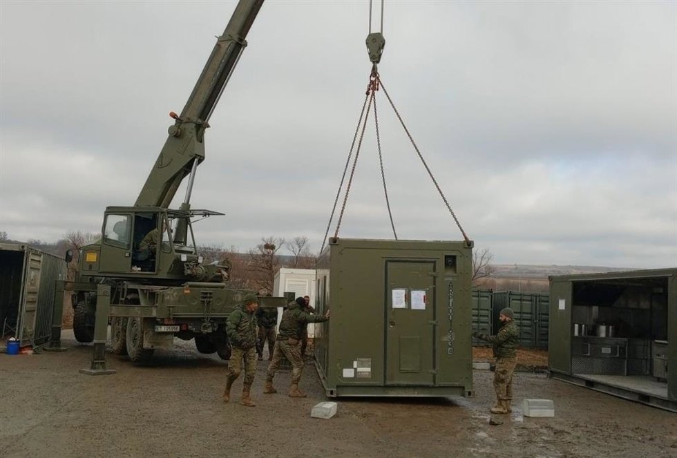 Militares españoles se despliegan para el ejercicio de la OTAN 'Steadfast Dart 25'.