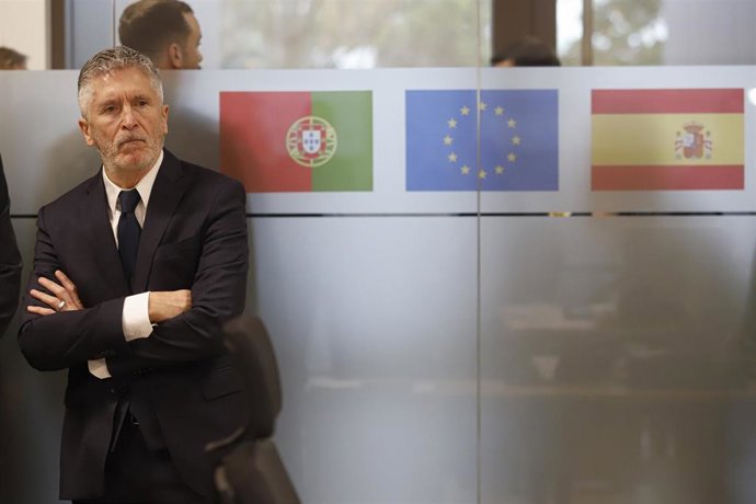 Archivo - El ministro del Interior, Fernando Grande-Marlaska, inaugura las nuevas instalaciones del Centro de Cooperación Policial y Aduanera, a 9 de enero de 2025, en Tui, Pontevedra, Galicia (España). Durante su visita, Marlaska ha destacado la apertura