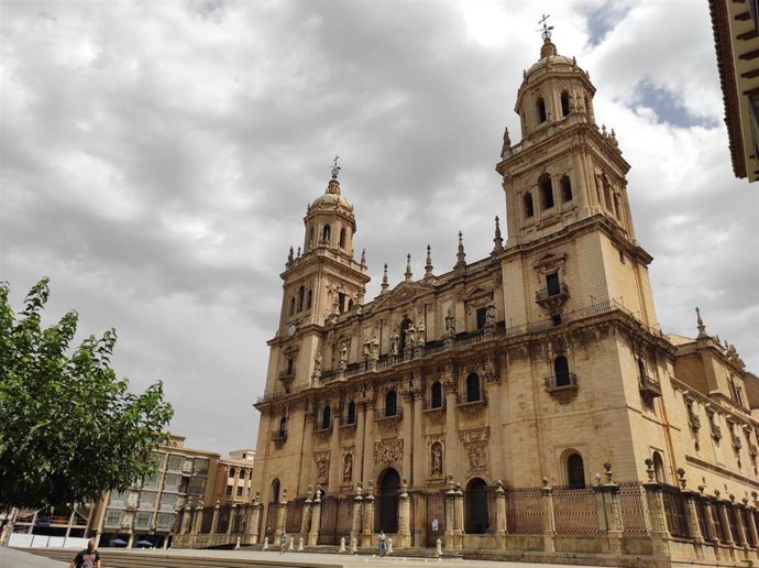 Archivo - Vista de la Catedral y de la Plaza de Santa María