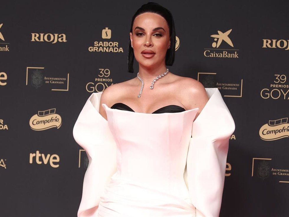 La Actriz Y Cantante Jedet Posa En La Alfombra Roja De La 39 Edición De Los Premios Goya