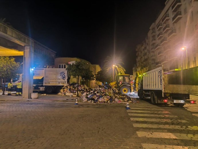 Imagen del camión vacío tras los hechos.