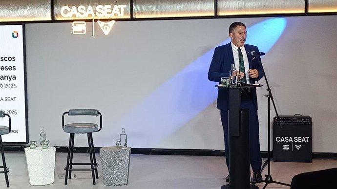 El conseller Miquel Sàmper durante su intervención en la cuarta edición del Observatorio de riesgos para las empresas en España, este lunes en Casa Seat