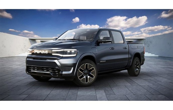 Archivo - Los aranceles de EE.UU. Afectarán más a Stellantis y Volkswagen y menos a BMW y Mercedes, según Scope Ratings. 