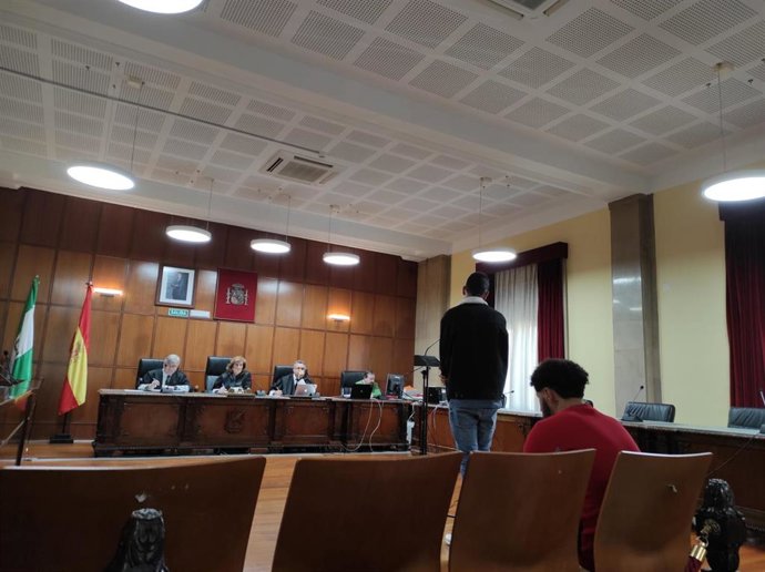 Los dos acusados durante el juicio celebrado en la Audiencia de Jaén