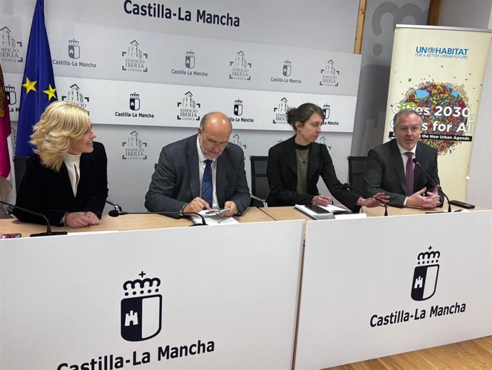 Firma de un convenio entre el Gobierno de C-LM y ONU Hábitat.