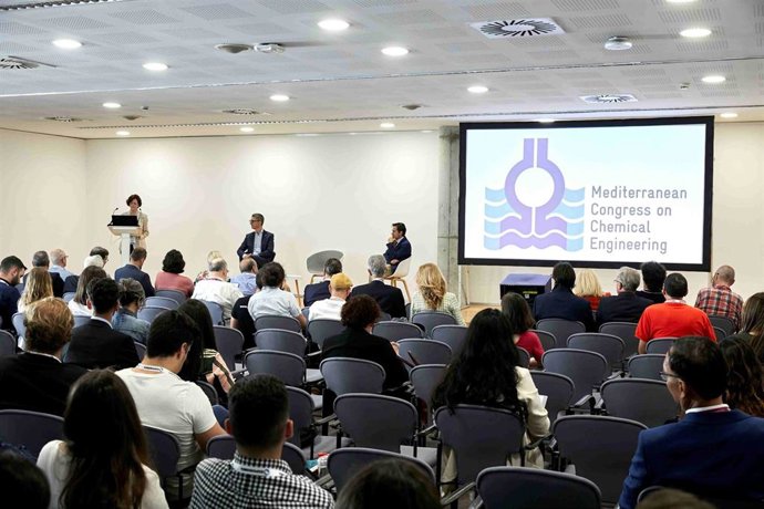 Imagen de archivo de una feria Expoquimia, que en su edición de 2026 acogerá el Congreso Mediterráneo de Ingeniería Química (MeCCE)