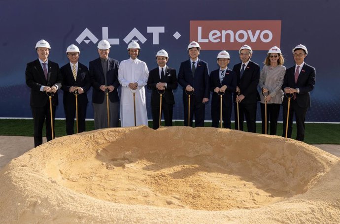 Archivo - Comienzo de la construcción de la fábrica de Lenovo en Riad tras el acuerdo de 2.000 millones de dólares con la saudí Alat