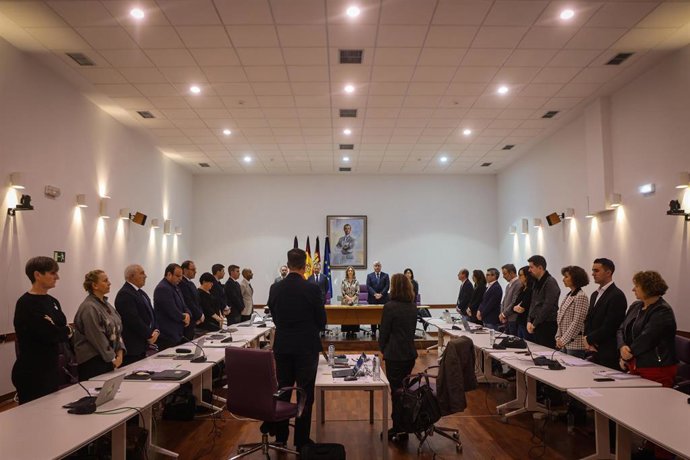 Archivo - Imagen de archivo de un pleno del Ayuntamiento de Guadalajara.