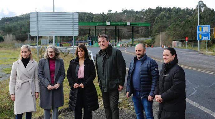 El secretario xeral del PSdeG, José Ramón Gómez Besteiro, confirma que las bonificaciones a los peajes de la AP-53 irán a Consejo de Ministros "en un mes".