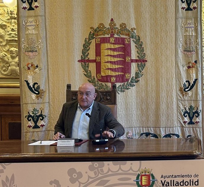 El alcalde de Valladolid, Jesús Julio Carnero.