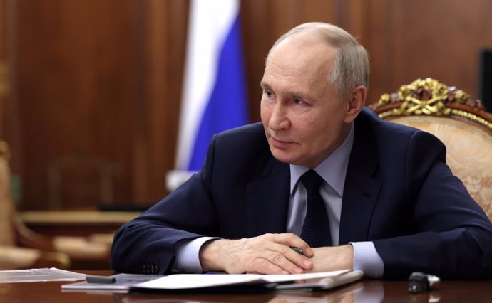 February 5, 2025, Moscow, Moscow Oblast, Russia: Russian President Vladimir Putin, listens to a report by Kursk Region Governor Alexander Khinshtein, during a one-on-one meeting at the Kremlin, February 5, 2025 in Moscow, Russia.