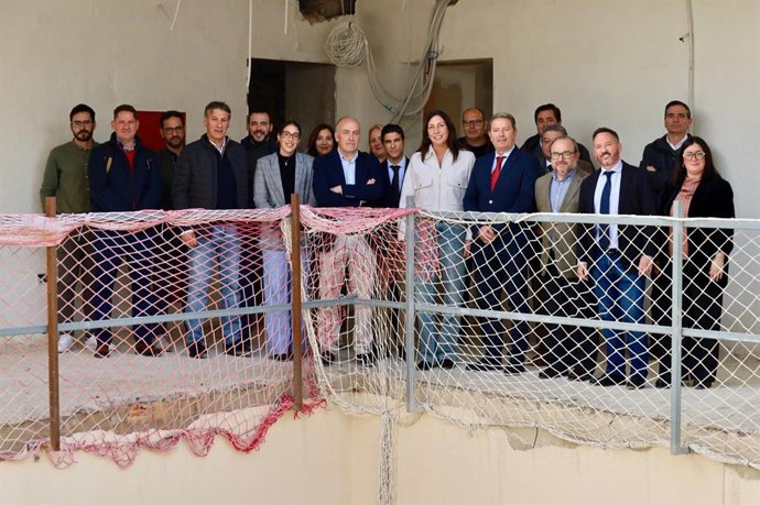 Visita a las obras de la futura nueva residencia de mayores de Arahal