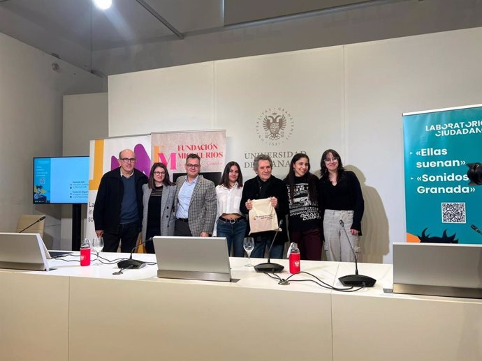 Presentación con Miguel Ríos de los laboratorios ciudadanos 'Ciudad, música y cultura'