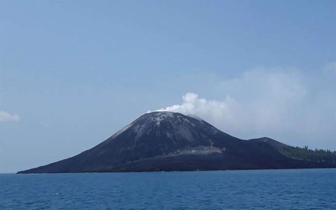 Volcán Anak Krakatau en 2021