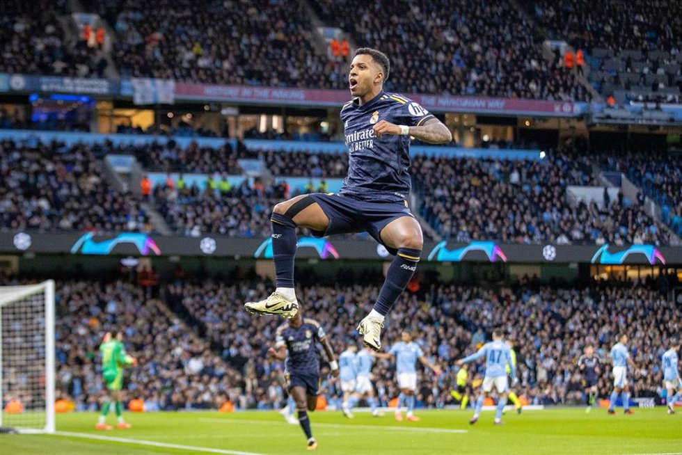 Archivo - Rodrygo Goes celebra su gol en la vuelta de los cuartos de final entre el Real Madrid y el Manchester City de la Liga de Campeones 24-25