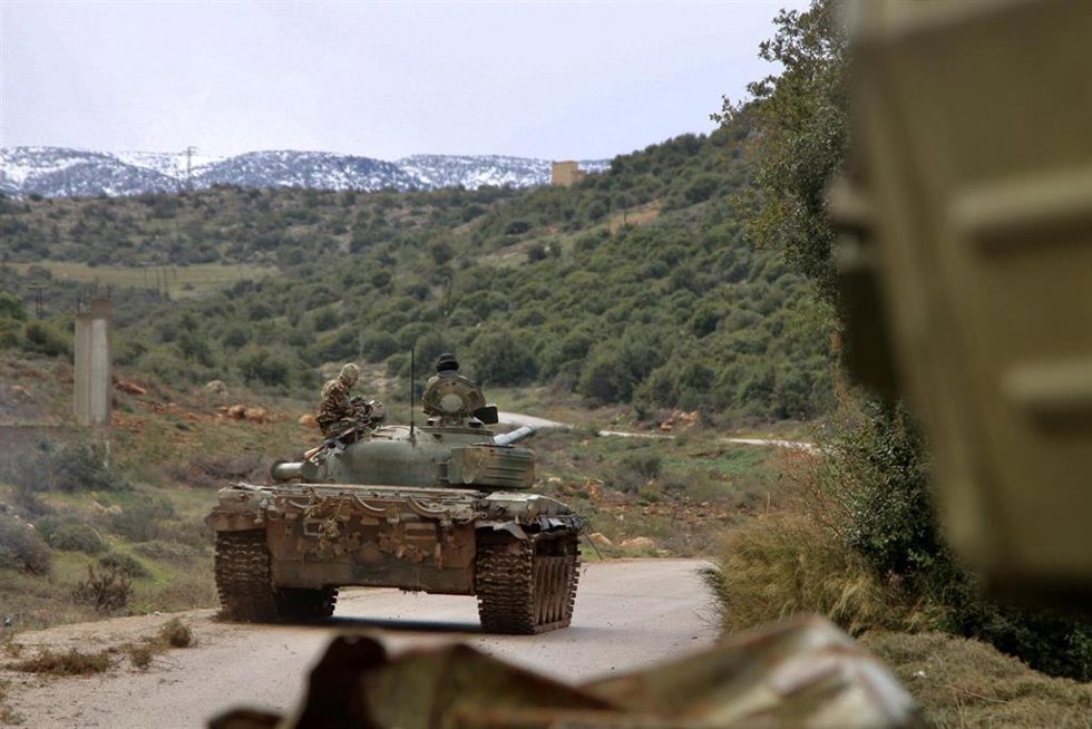 Efectivos sirios en Hawik, en la provincia de Homs, Siria, durante el operativo contra el tráfico de armas y drogas