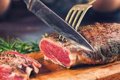 Cuidado con cómo cocinas la carne, no sólo para comer bien, sino por seguridad alimentaria