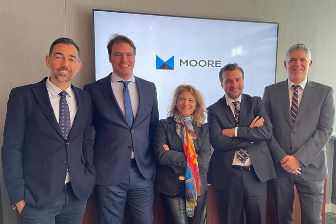 Socios de auditoría de la oficina de Moore en Madrid