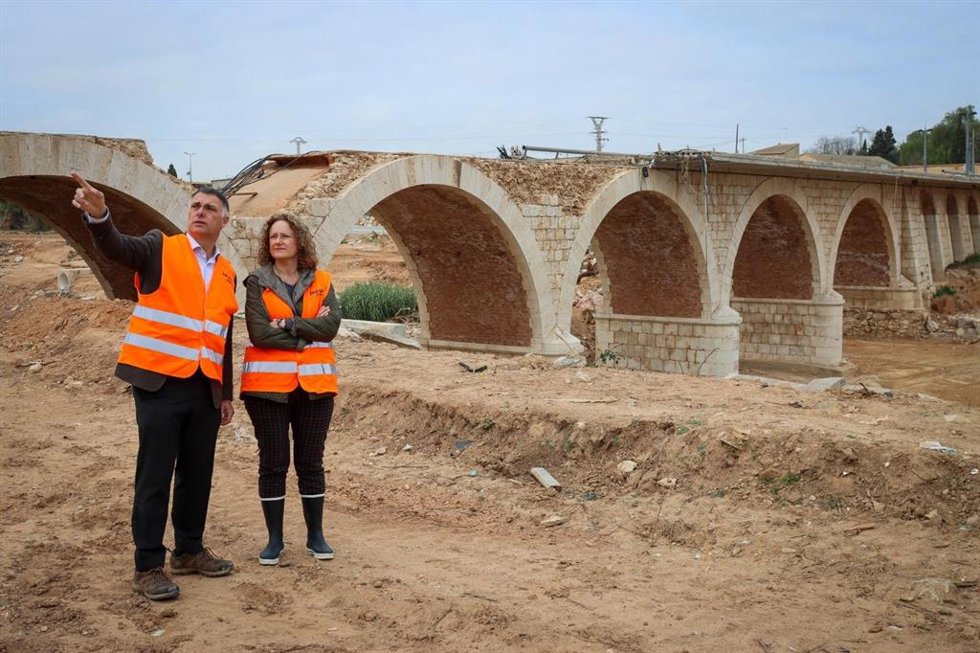 Puente hacia Alaqus